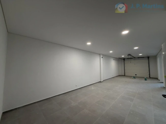 Moradia T4 para Venda em Fernao Ferro Foto 41