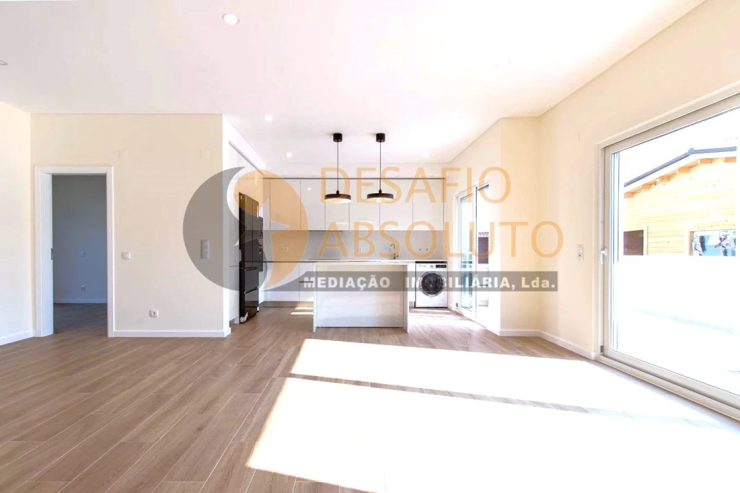 Moradia T3 para Venda em Fernao Ferro Foto 2