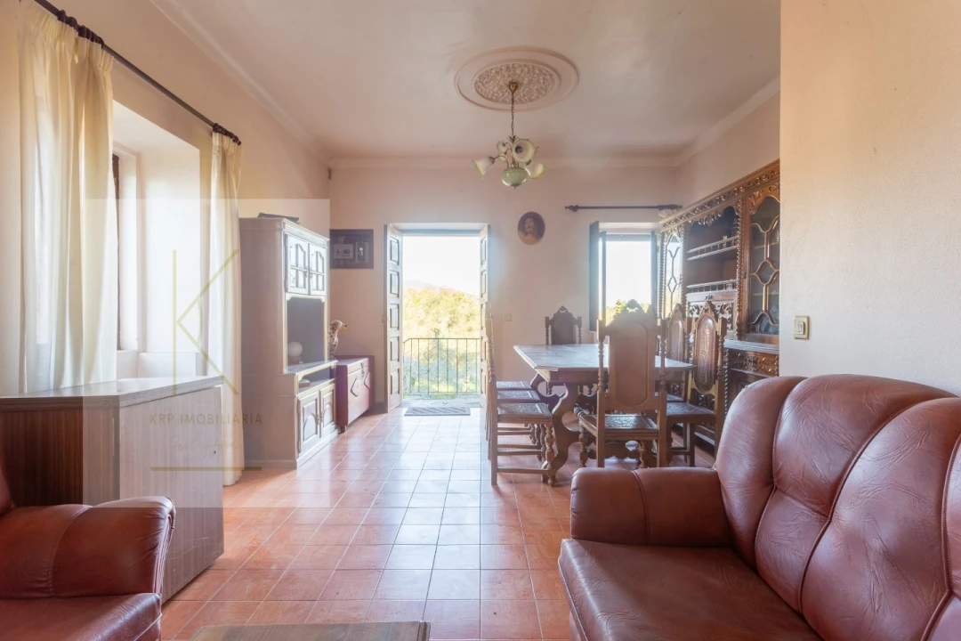 Moradia T2 para Venda em Arcozelo Foto 1