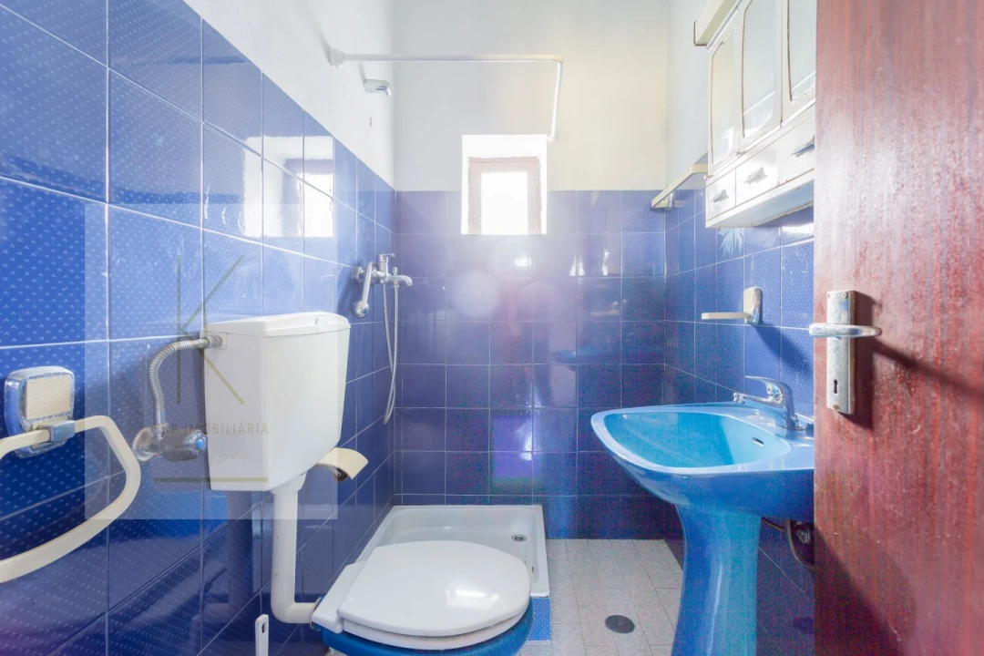 Moradia T2 para Venda em Arcozelo Foto 9