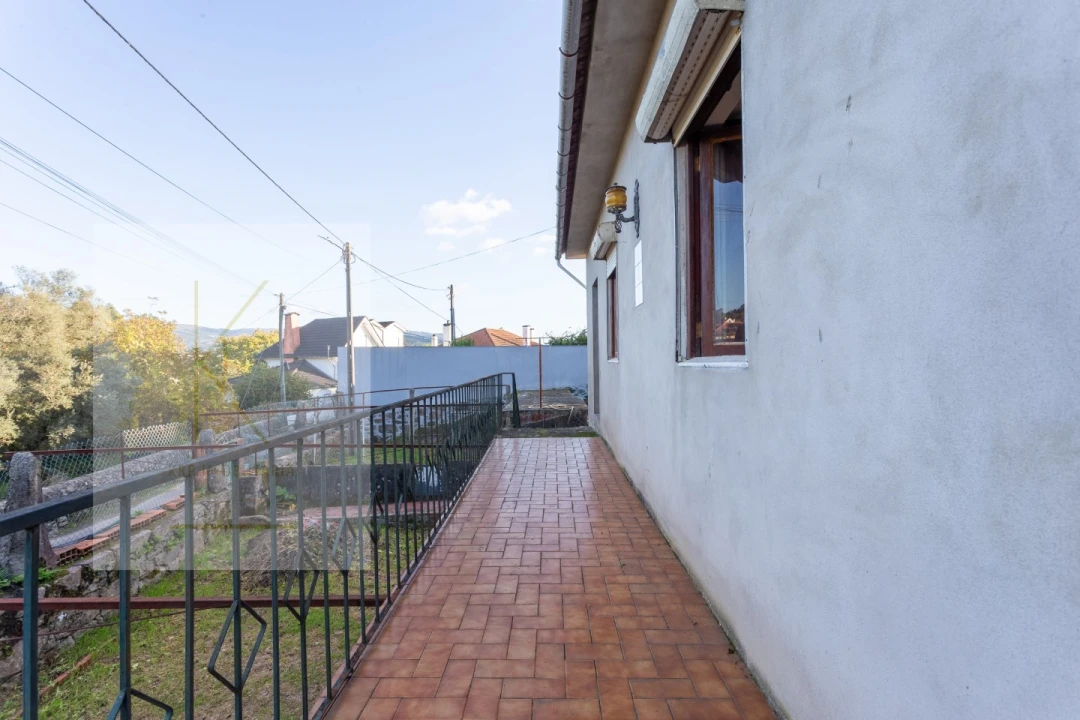 Moradia T2 para Venda em Arcozelo Foto 17