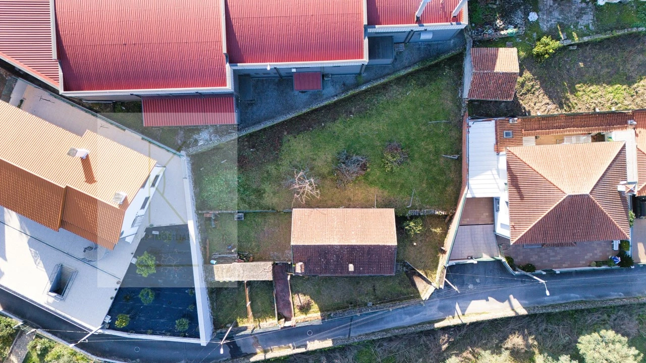 Moradia T2 para Venda em Arcozelo Foto 20