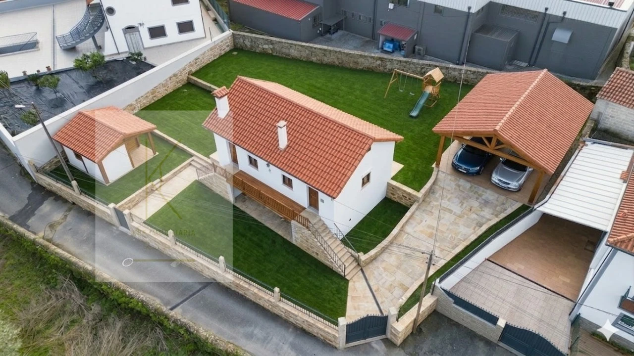 Moradia T2 para Venda em Arcozelo Foto 28