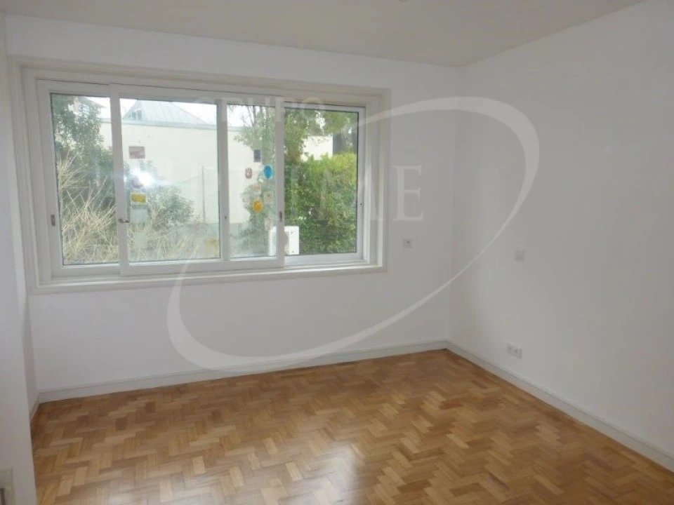 Moradia T4 para Arrendamento em Lordelo do Ouro e Massarelos Foto 9