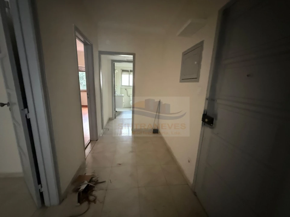Apartamento T2 para Venda em Venteira Foto 3