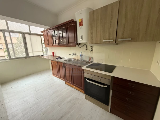 Apartamento T2 para Venda em Venteira Foto 1