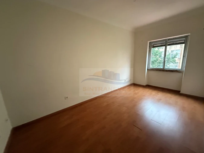 Apartamento T2 para Venda em Venteira Foto 5