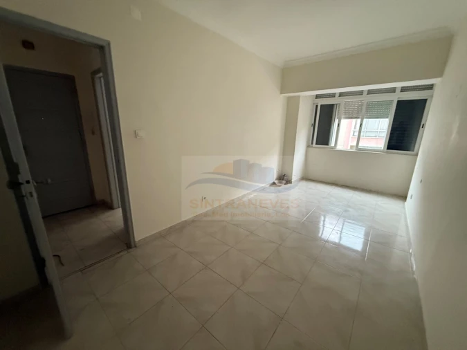 Apartamento T2 para Venda em Venteira Foto 6