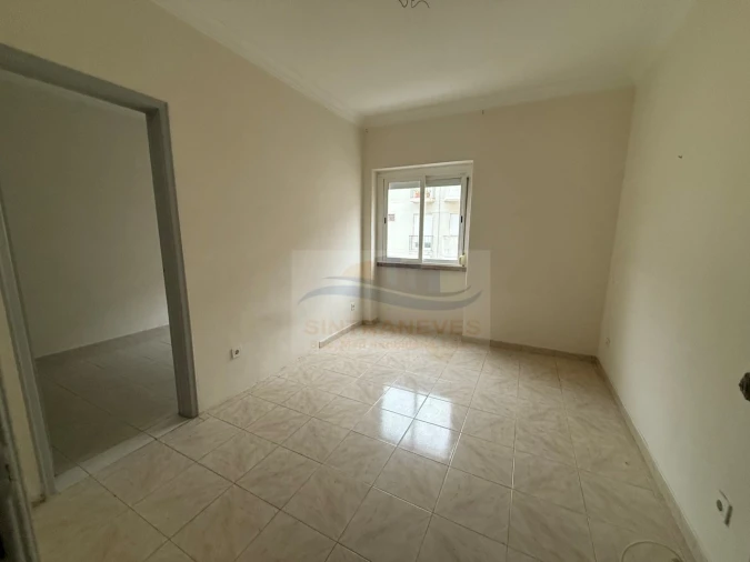 Apartamento T2 para Venda em Venteira Foto 7