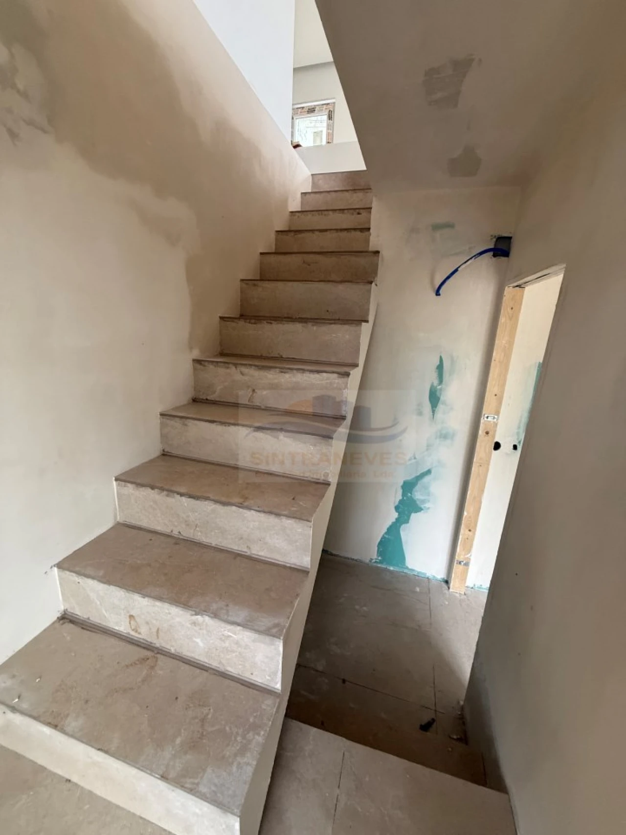 Moradia T4 para Venda em Santa Maria, São Pedro e Matacães Foto 17