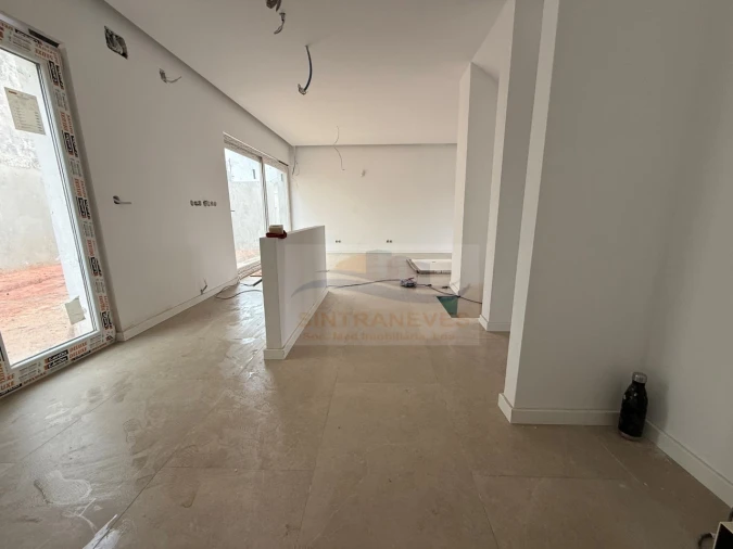 Moradia T4 para Venda em Santa Maria, São Pedro e Matacães Foto 6