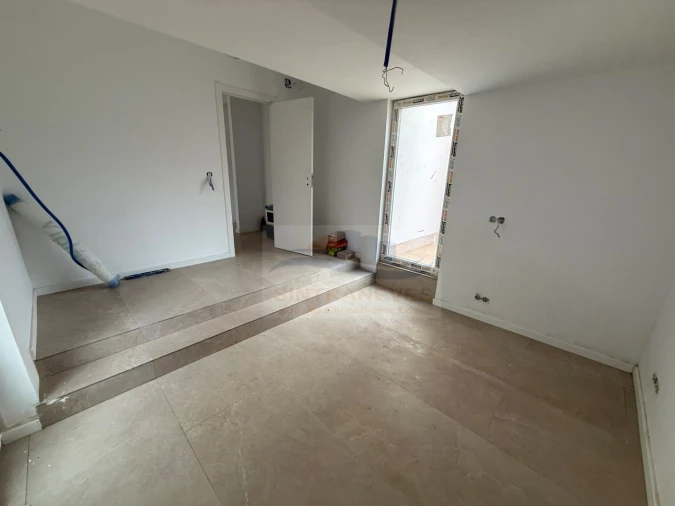 Moradia T4 para Venda em Santa Maria, São Pedro e Matacães Foto 18