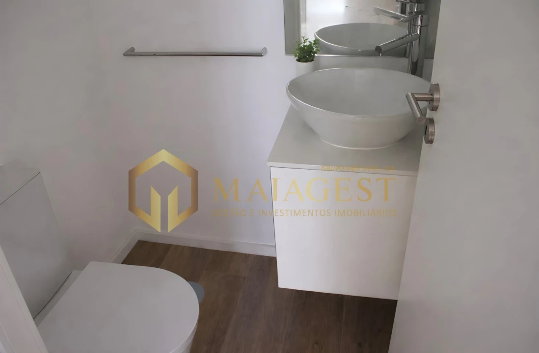 Apartamento T1 para Arrendamento em Santa Marinha e São Pedro da Afurada Foto 10