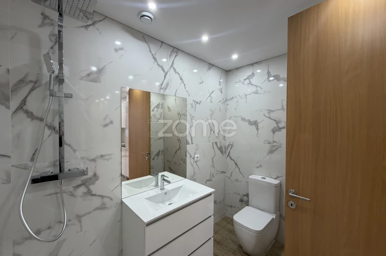 Apartamento T1 para Arrendamento em Coronado (São Romão e São Mamede) Foto 12