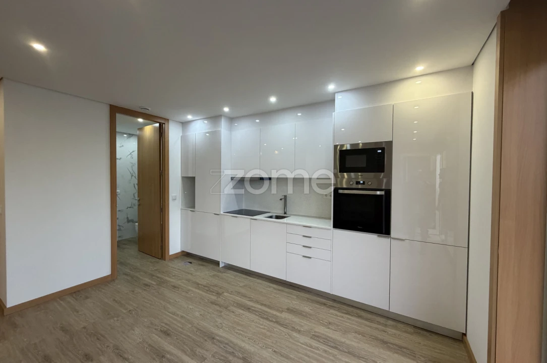 Apartamento T1 para Arrendamento em Coronado (São Romão e São Mamede) Foto 1