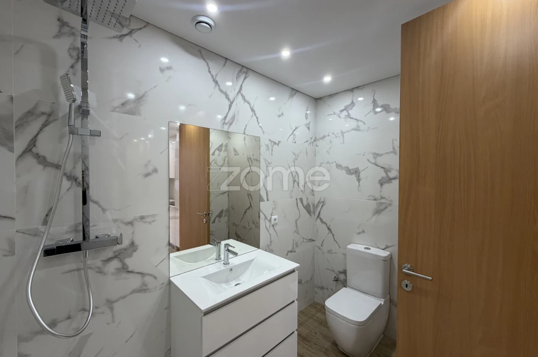 Apartamento T1 para Arrendamento em Coronado (São Romão e São Mamede) Foto 12