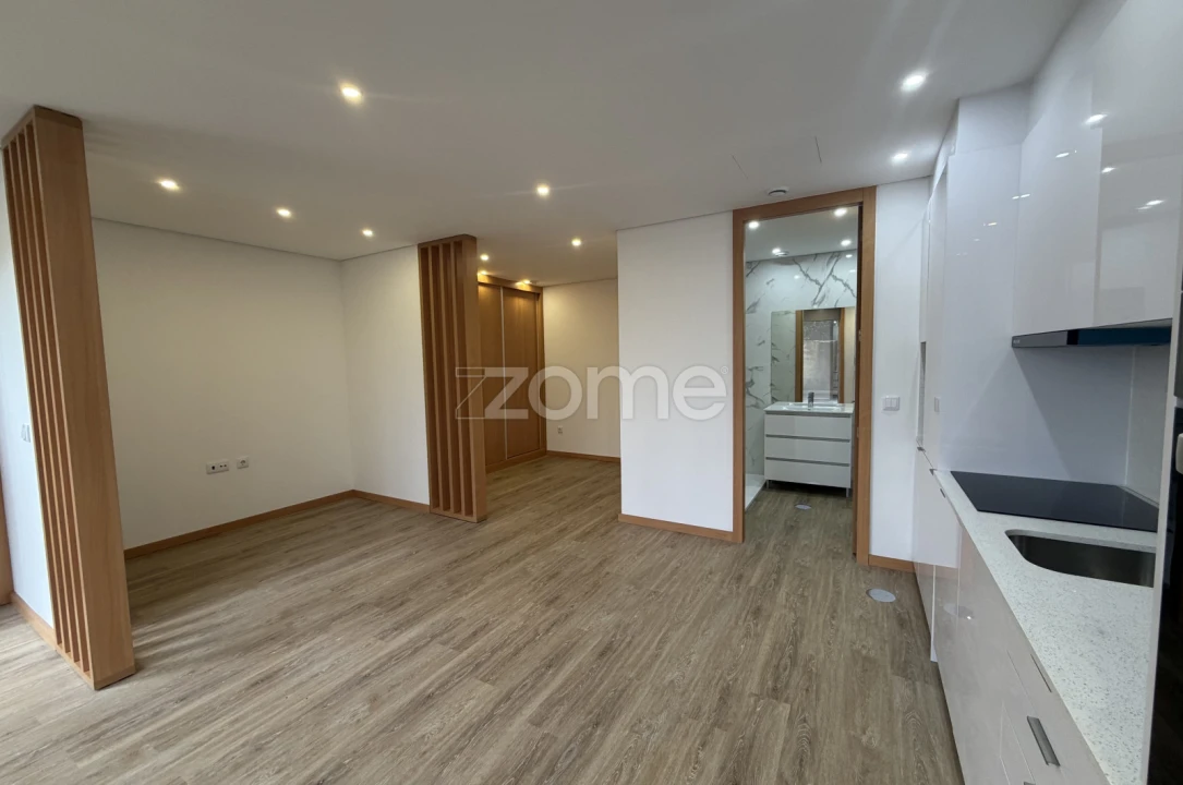 Apartamento T1 para Arrendamento em Coronado (São Romão e São Mamede) Foto 4
