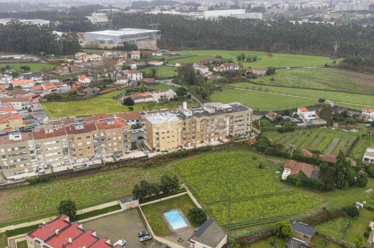 Apartamento T2 para Venda em Moreira Foto 21