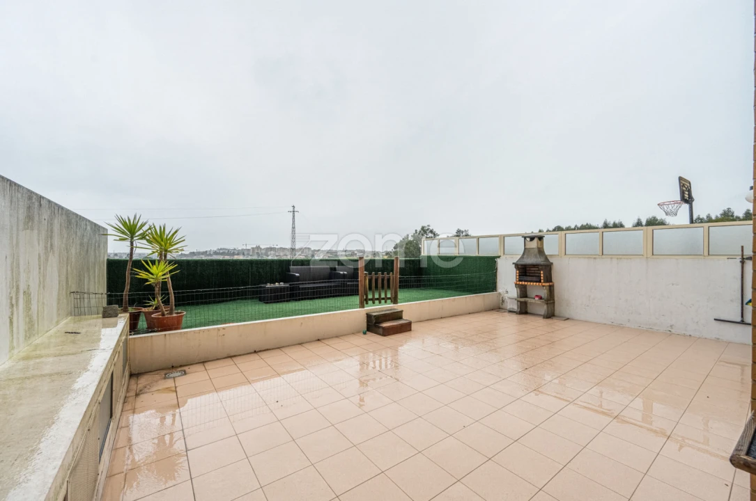 Apartamento T2 para Venda em Moreira Foto 12