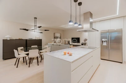 Apartamento T4 para Venda em Canidelo