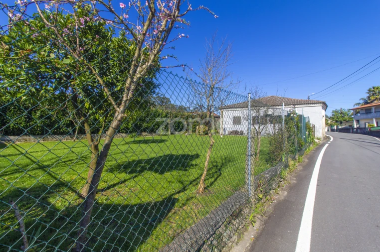 Moradia T3 para Venda em Vila de Prado Foto 3