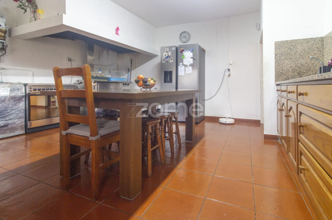 Moradia T3 para Venda em Vila de Prado Foto 11