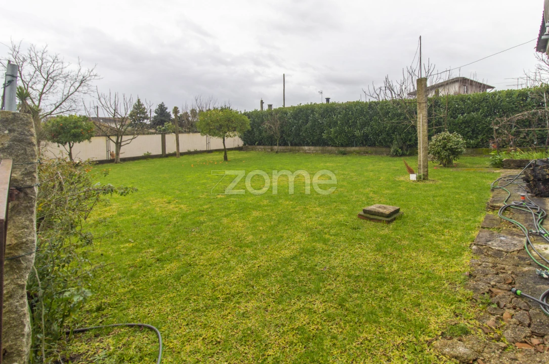 Moradia T3 para Venda em Vila de Prado Foto 25