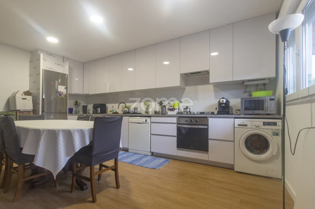 Moradia T3 para Venda em Vila de Prado Foto 3