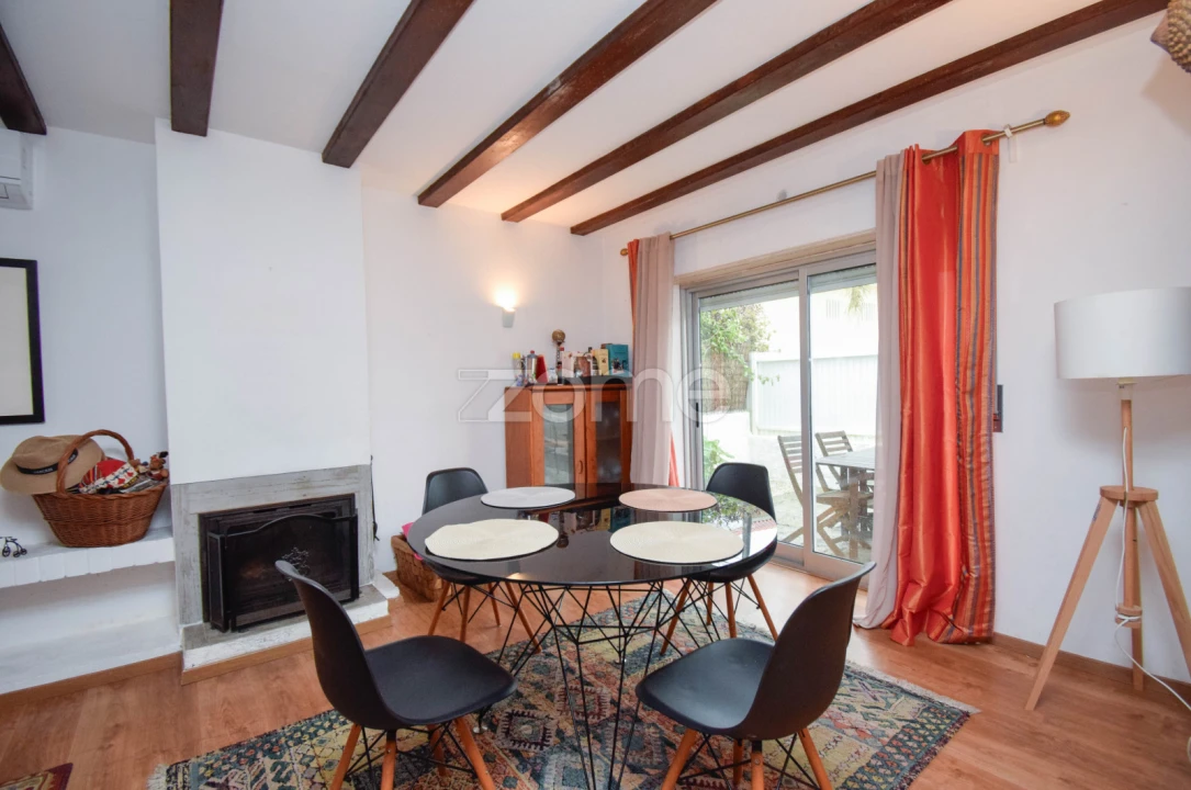 Moradia T5 para Venda em Cascais e Estoril Foto 1