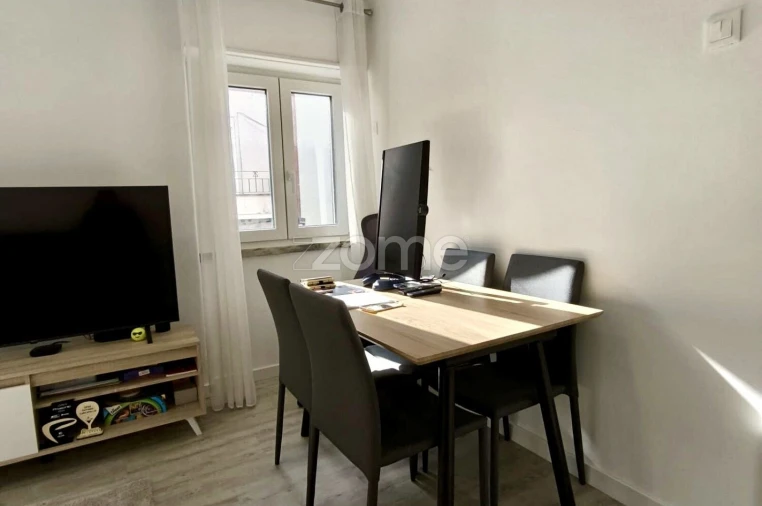 Apartamento T1 para Venda em Falagueira-Venda Nova Foto 4