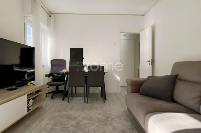 Apartamento T1 para Venda em Falagueira-Venda Nova Foto 2