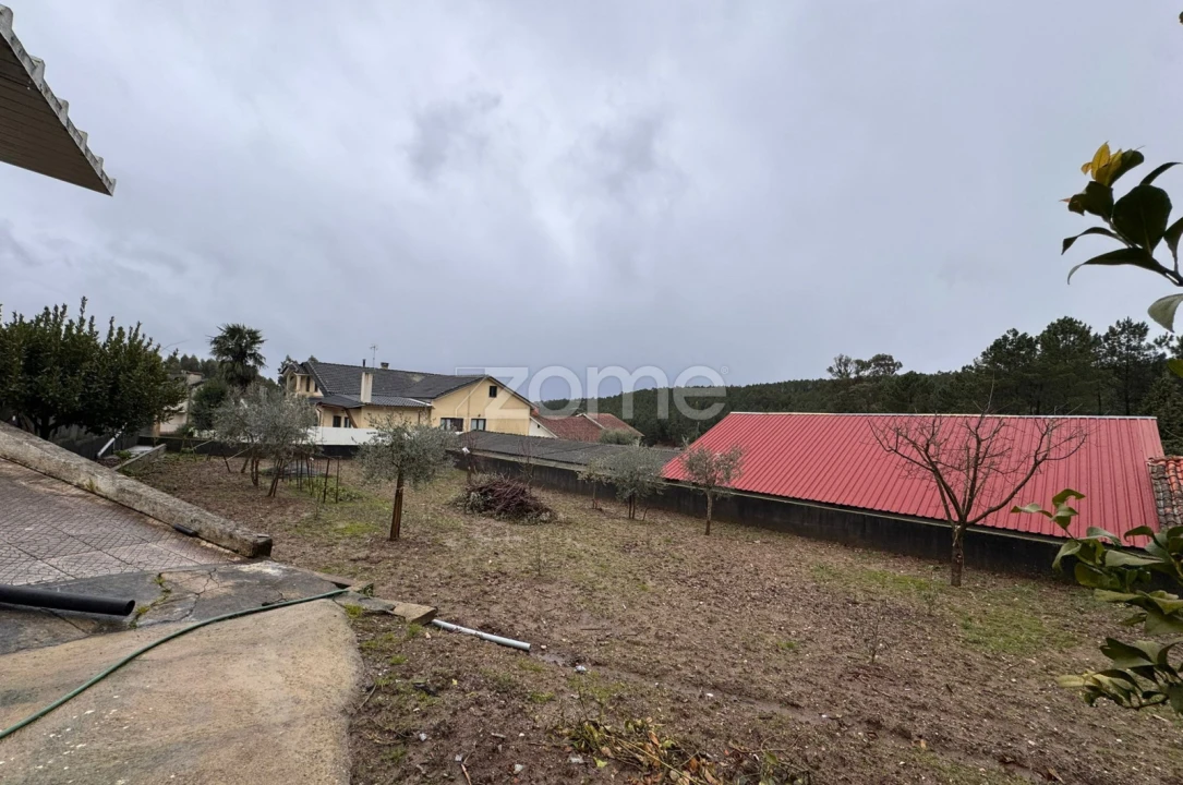 Moradia T5 para Venda em Mundão Foto 32