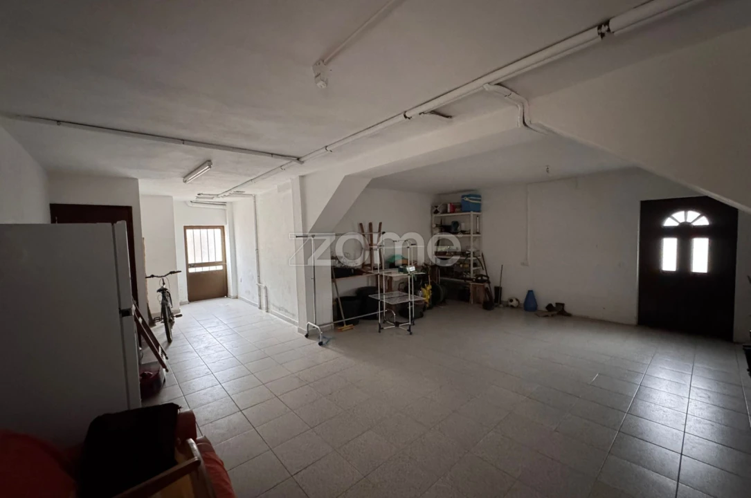 Moradia T5 para Venda em Mundão Foto 21