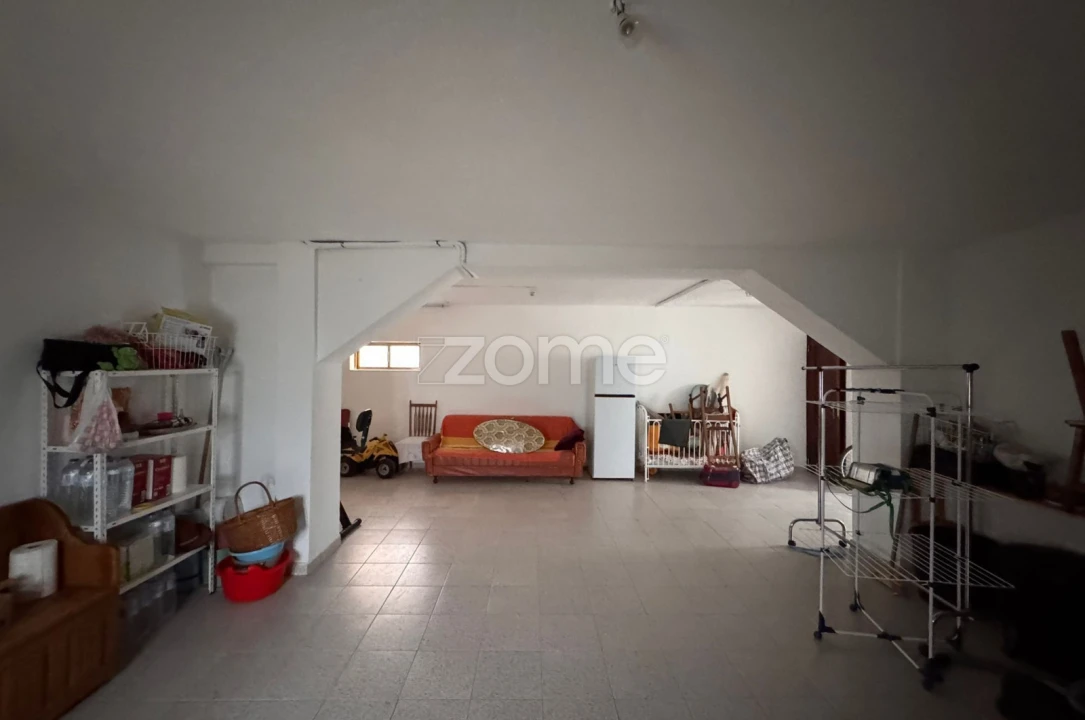 Moradia T5 para Venda em Mundão Foto 22