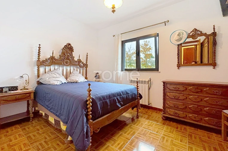 Moradia T5 para Venda em Mundão Foto 12