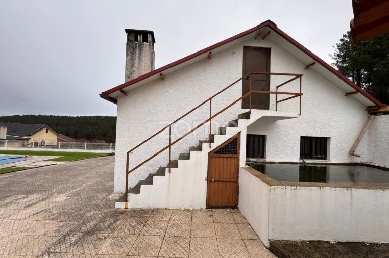 Moradia T5 para Venda em Mundão Foto 24