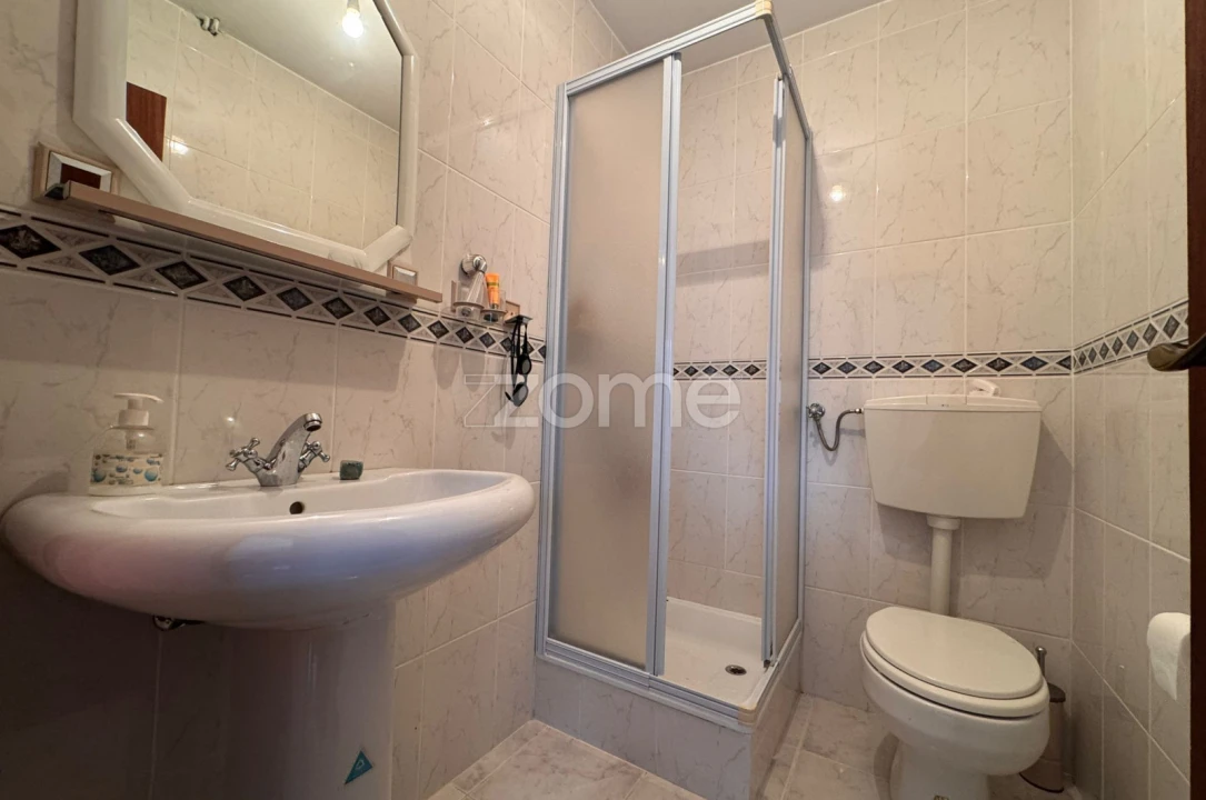 Moradia T5 para Venda em Mundão Foto 31