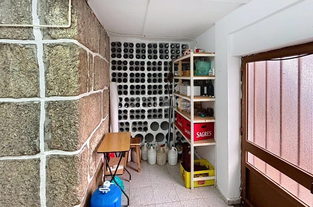 Moradia T5 para Venda em Mundão Foto 19