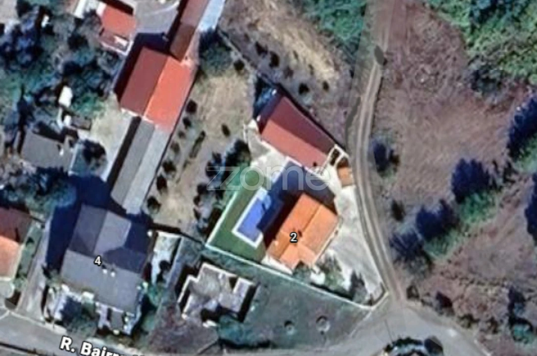 Moradia T5 para Venda em Mundão Foto 41