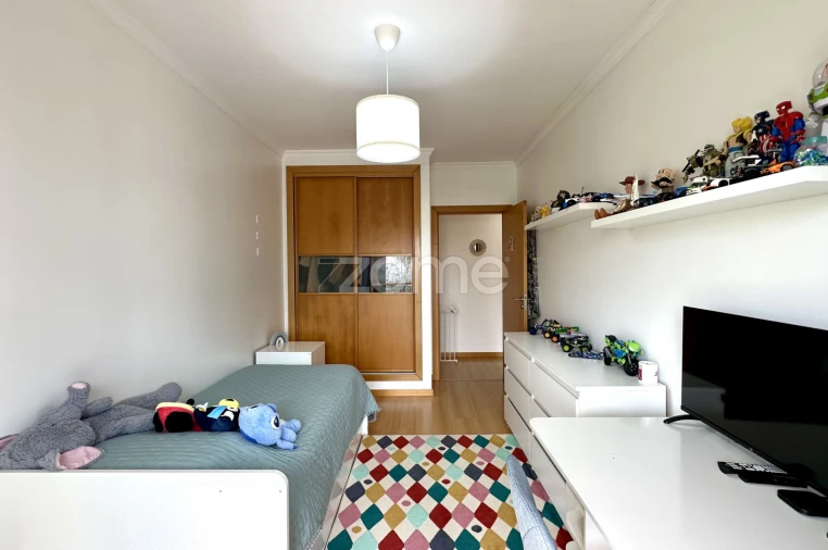 Apartamento T3 para Arrendamento em Portimão Foto 16