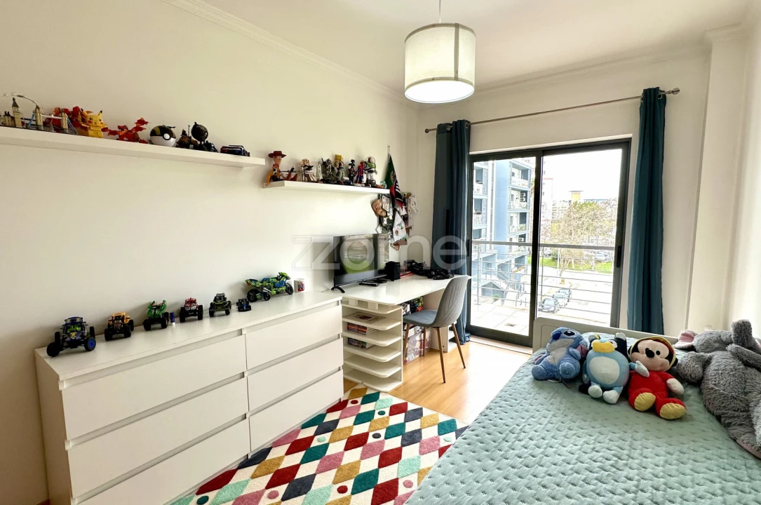 Apartamento T3 para Arrendamento em Portimão Foto 15