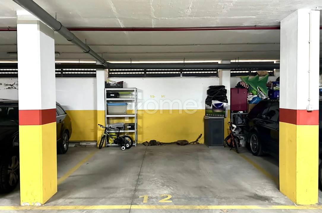 Apartamento T3 para Arrendamento em Portimão Foto 24