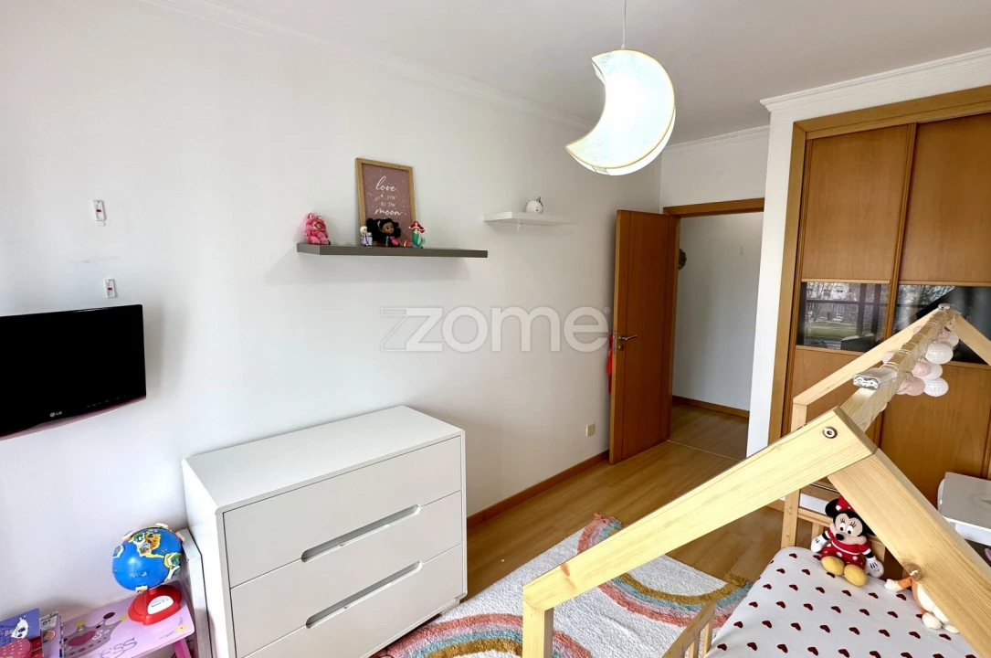 Apartamento T3 para Arrendamento em Portimão Foto 19