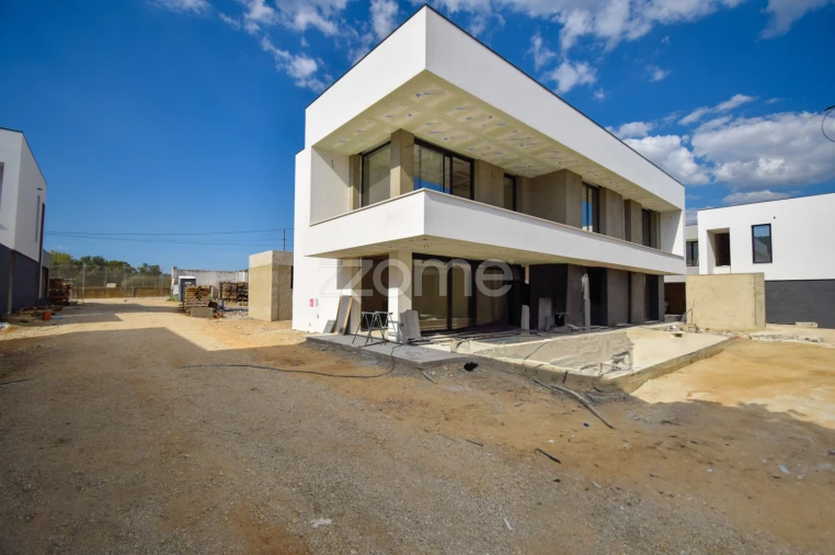 Moradia T4 para Venda em Loures Foto 25