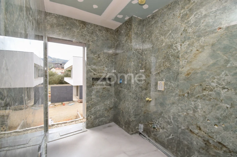 Moradia T4 para Venda em Loures Foto 24