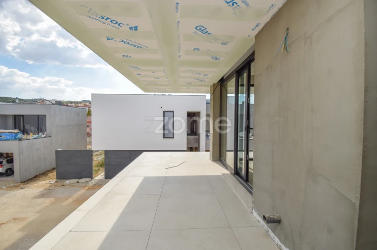 Moradia T4 para Venda em Loures Foto 26