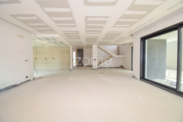 Moradia T4 para Venda em Loures Foto 6