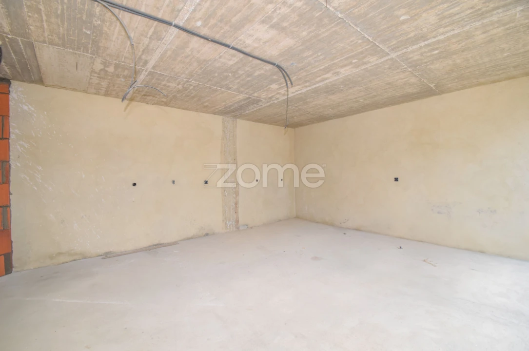 Moradia T4 para Venda em Loures Foto 13