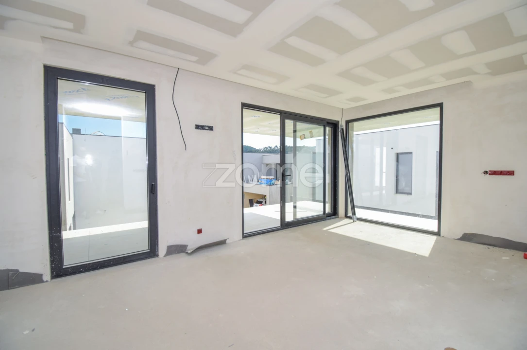 Moradia T4 para Venda em Loures Foto 15