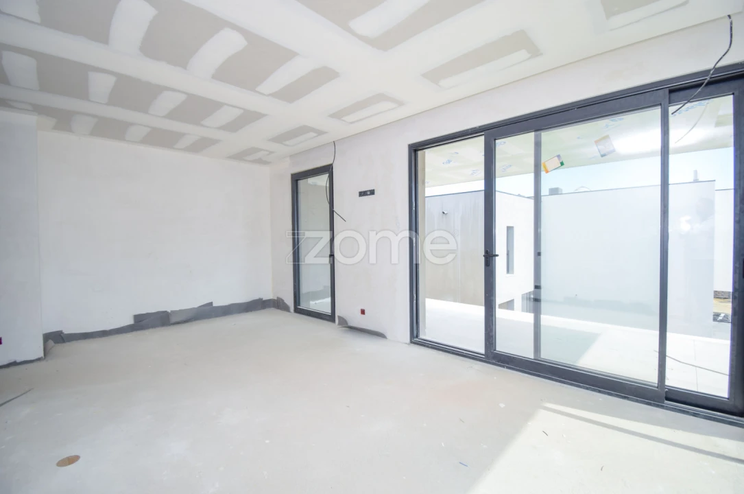 Moradia T4 para Venda em Loures Foto 17